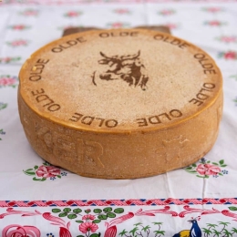 Remeker Fermier au lait cru frotté au Ghee (Hollande)